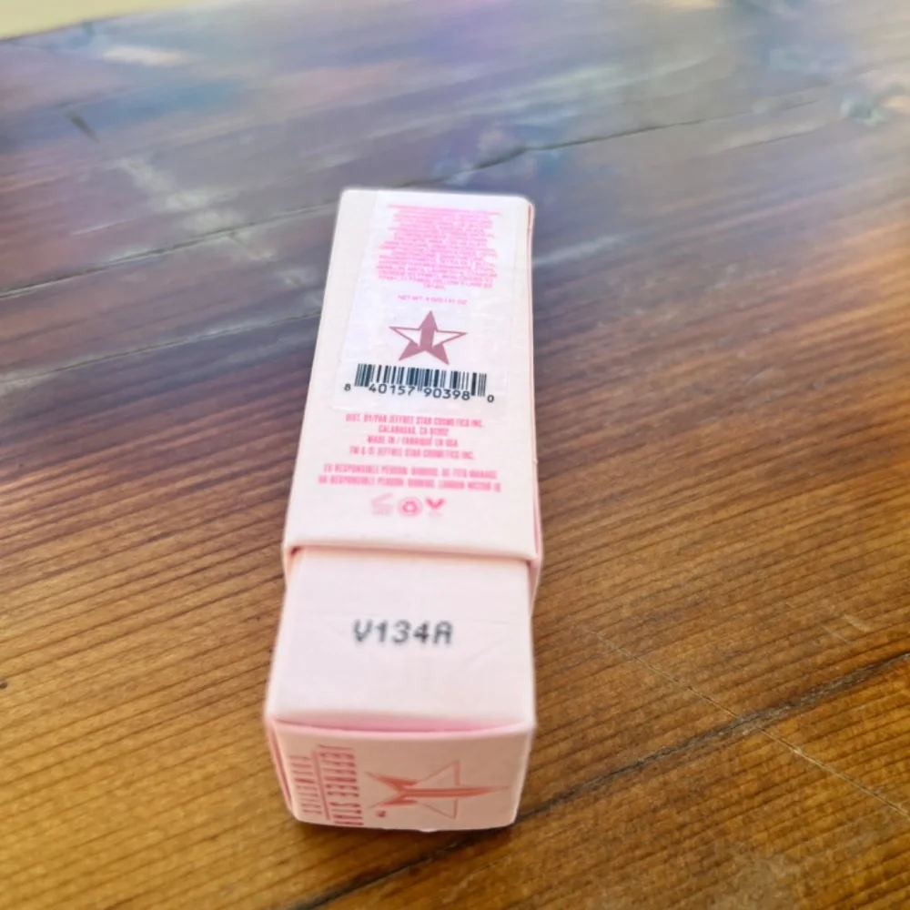 WYOMING ICED TEA New in Box Jeffree‎ Star Velvet Trap Lipstick Peach Terra Cotta
